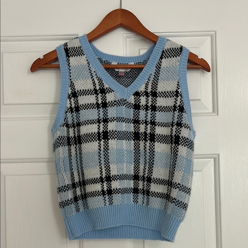 No Boundaries V-Neck Sweater Blue and Black Classic Knit